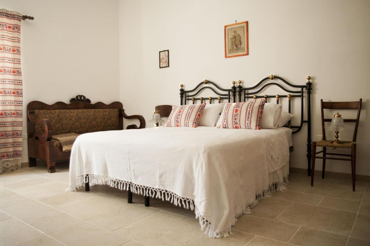 Il Trullo Bianco A Masseria Santalachicca Masseria Orimini 外观 照片