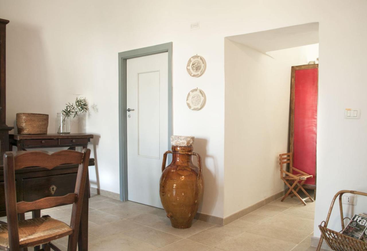 Il Trullo Bianco A Masseria Santalachicca Masseria Orimini 外观 照片